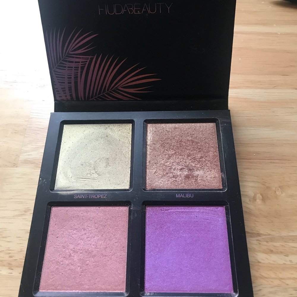 Huda Beauty highlight palette 🎨